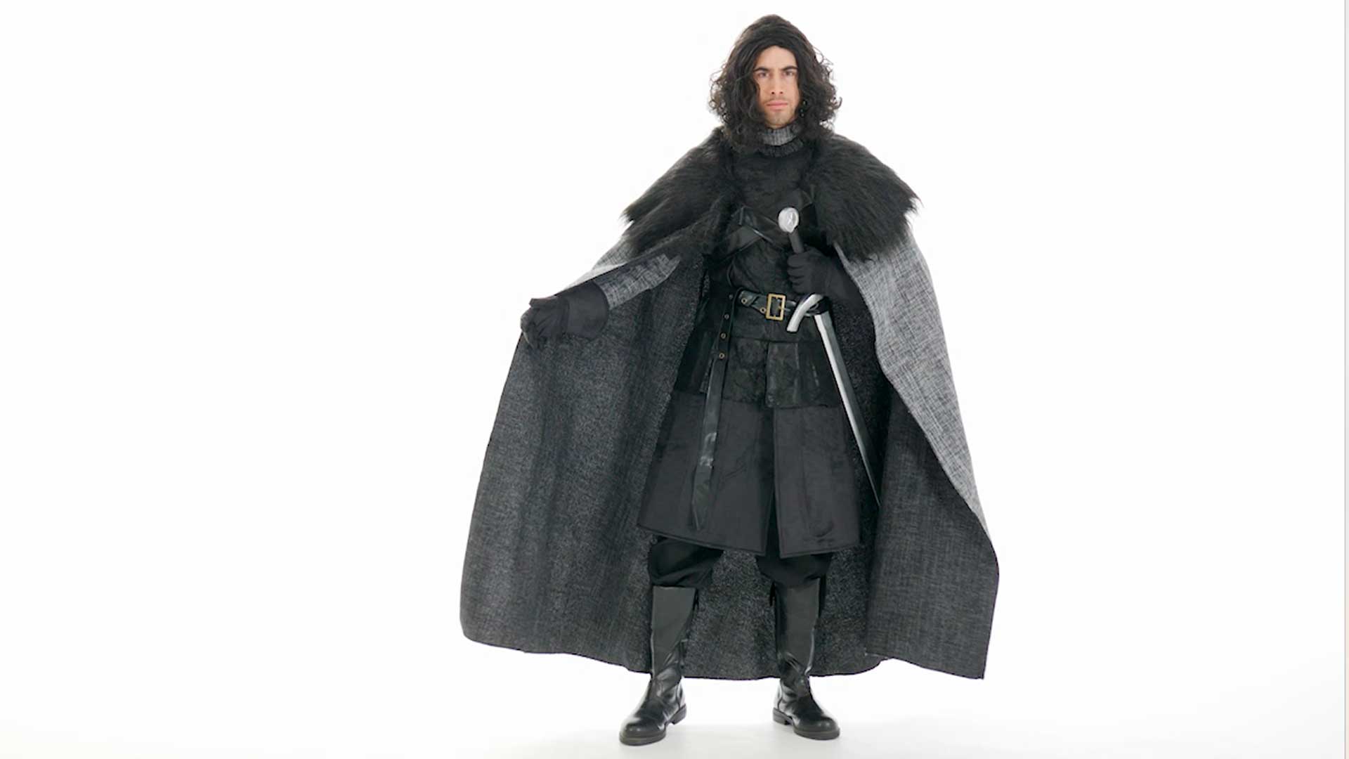 Don't get yourself killed, get yourself ready to lead men against monsters in this Dark Northern King Costume!