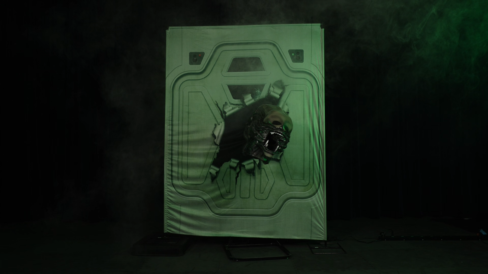 FUN99301 Alien Xenamorph Actormatronic